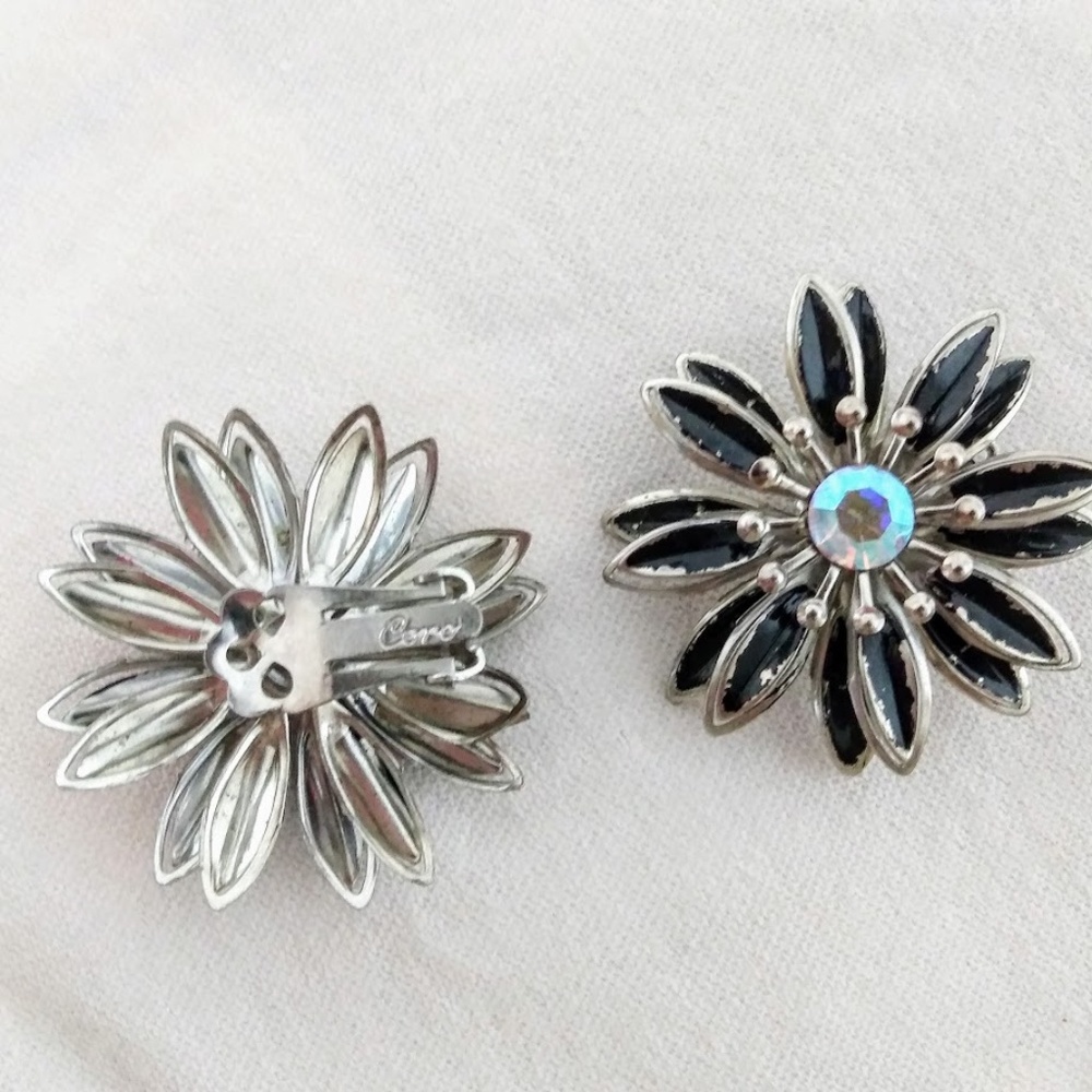 CORO AB Rhinestone Enamel Clip-On Earrings & Floral Rhinestone Brooch Vintage - Picture 3 of 9